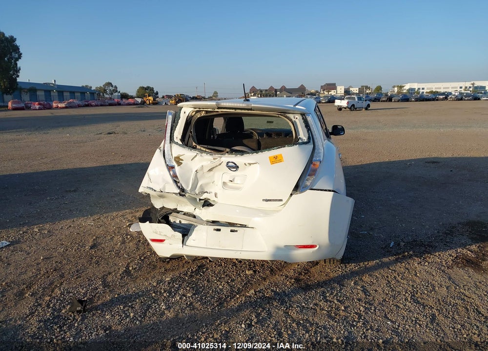 2016 NISSAN LEAF S VIN: 1N4AZ0CP3GC304585