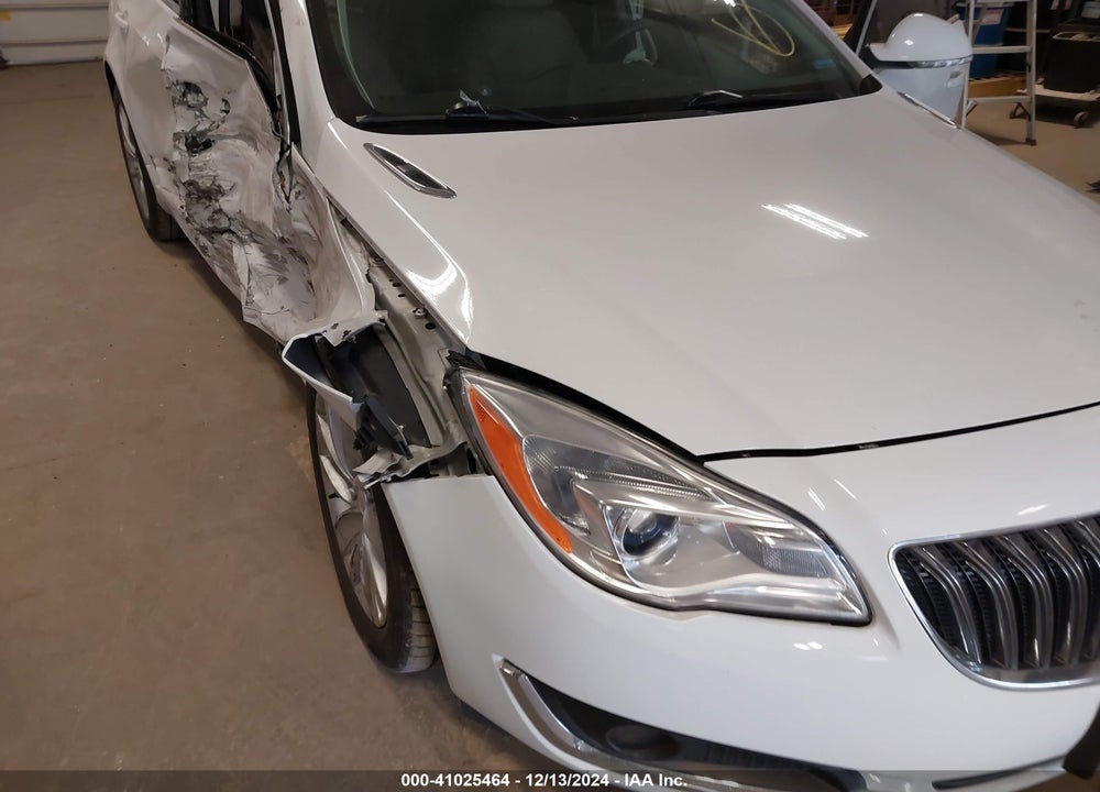 2014 BUICK REGAL VIN: 2G4GK5EX8E9306660