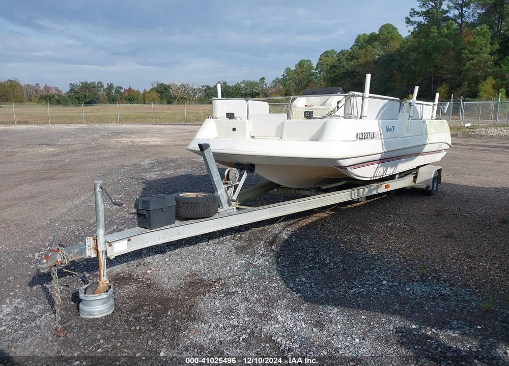 1996 UNKNOWN TYPHOON PONTOON VIN: LYGDA024F596