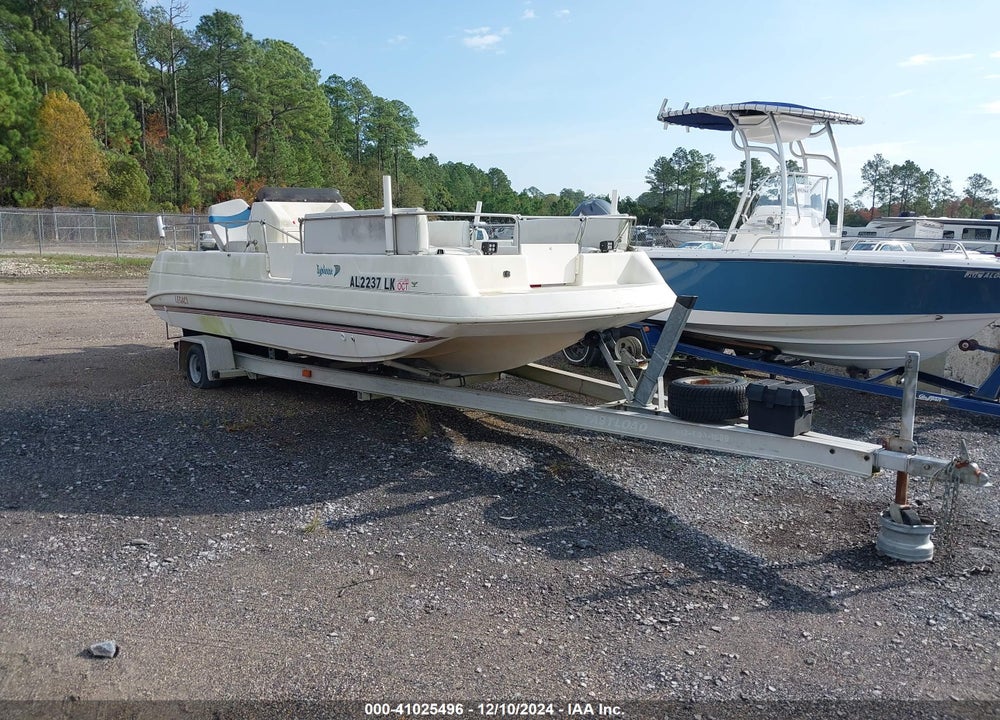 1996 UNKNOWN TYPHOON PONTOON VIN: LYGDA024F596