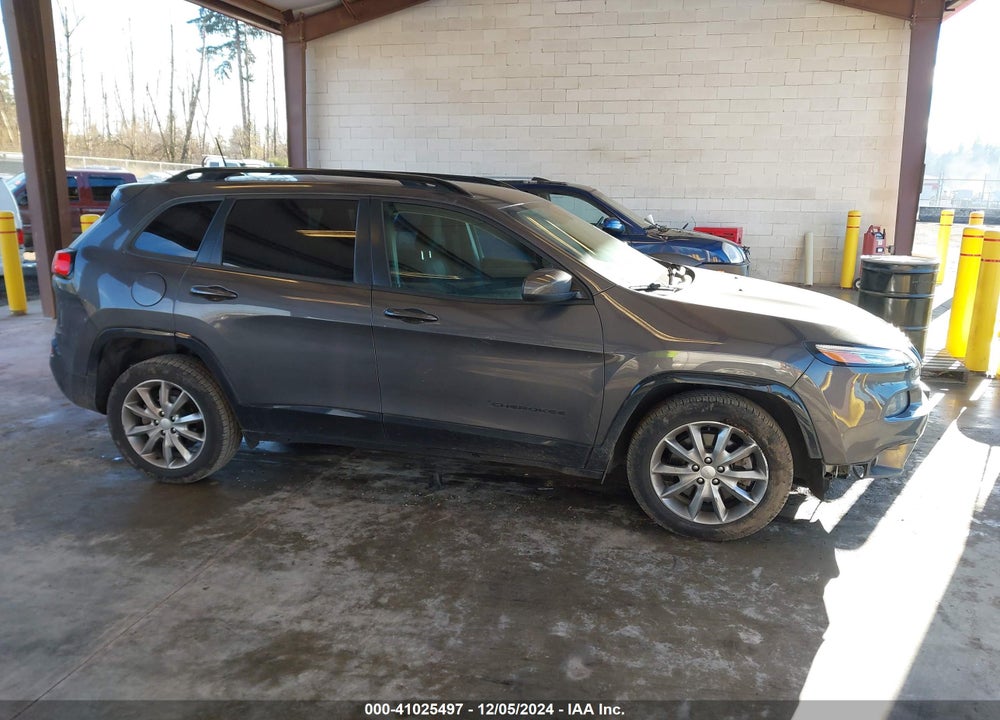 2018 JEEP CHEROKEE LATITUDE TECH CONNECT FWD VIN: 1C4PJLCB1JD589032