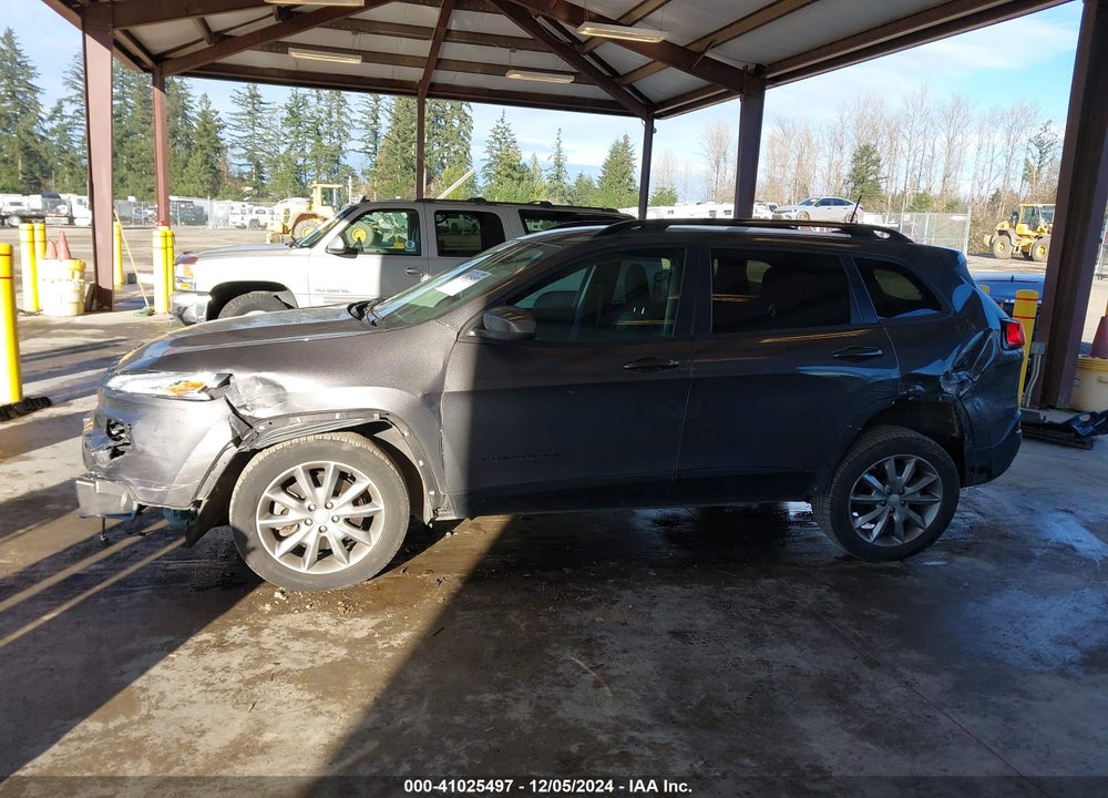 2018 JEEP CHEROKEE LATITUDE TECH CONNECT FWD VIN: 1C4PJLCB1JD589032