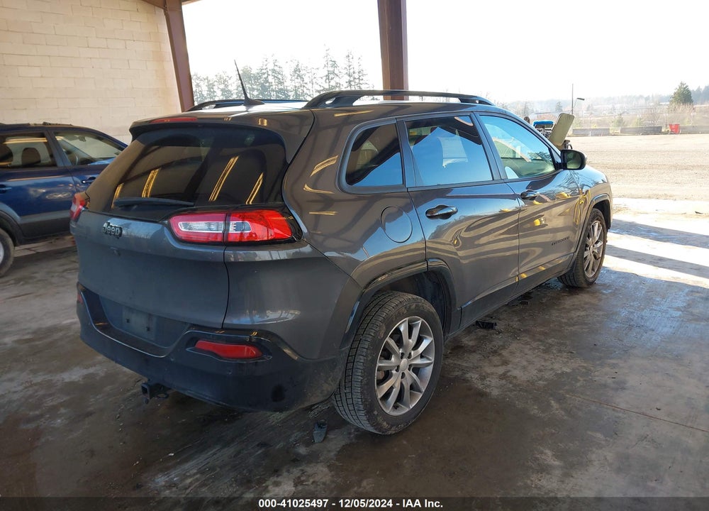 2018 JEEP CHEROKEE LATITUDE TECH CONNECT FWD VIN: 1C4PJLCB1JD589032