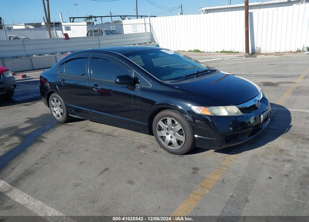 2011 HONDA CIVIC LX VIN: 2HGFA1F52BH303894