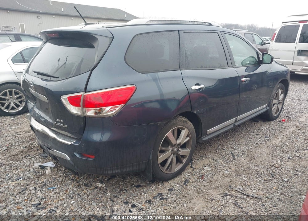 2015 NISSAN PATHFINDER PLATINUM VIN: 5N1AR2MM5FC626200