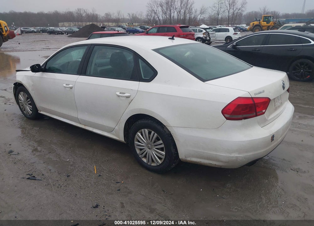 2014 VOLKSWAGEN PASSAT 1.8T S VIN: 1VWAT7A37EC043329