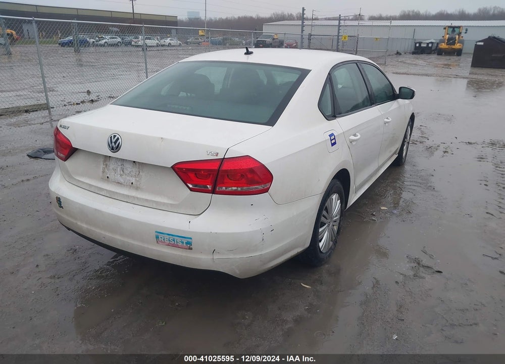 2014 VOLKSWAGEN PASSAT 1.8T S VIN: 1VWAT7A37EC043329