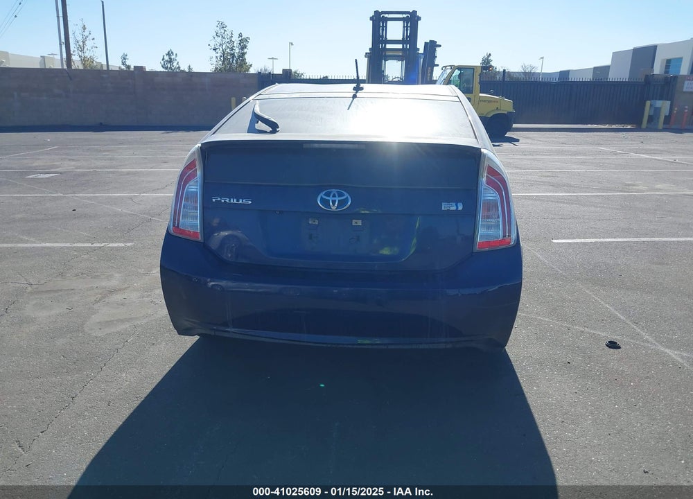 2015 TOYOTA PRIUS VIN: JTDKN3DU5F1864649