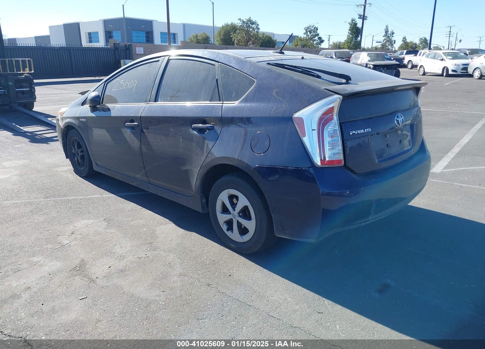 2015 TOYOTA PRIUS VIN: JTDKN3DU5F1864649