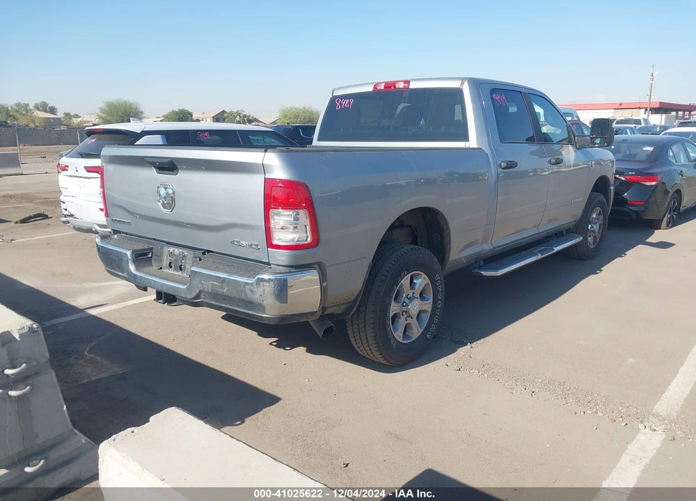 2024 RAM 2500 BIG HORN 4X4 6'4 BOX VIN: 3C6UR5DL8RG340666