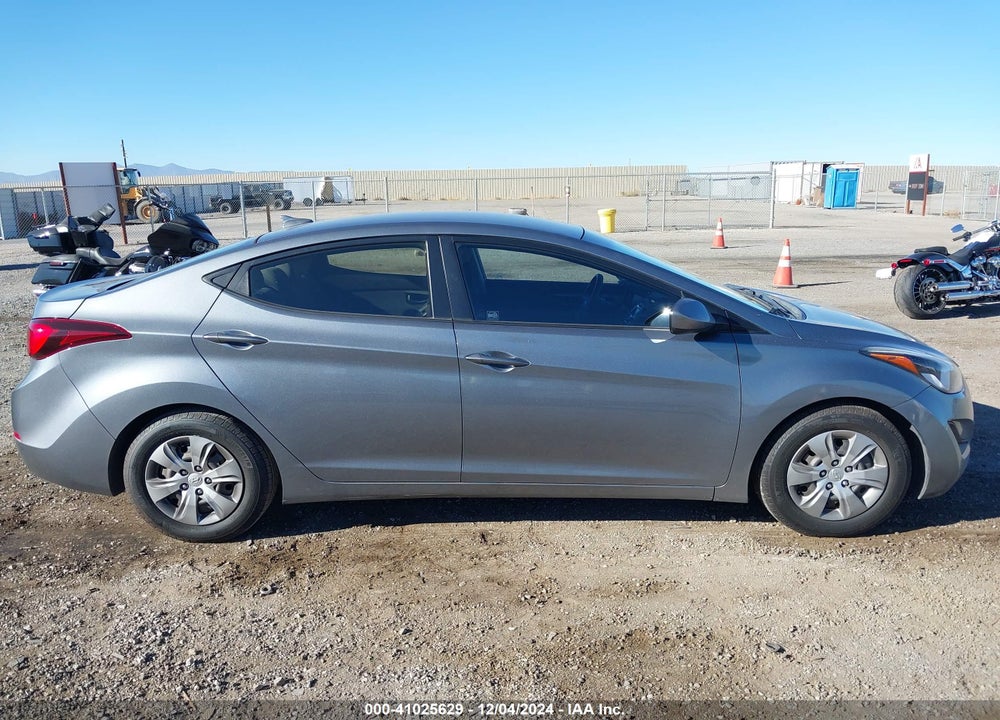 2016 HYUNDAI ELANTRA SE VIN: KMHDH4AE3GU622165