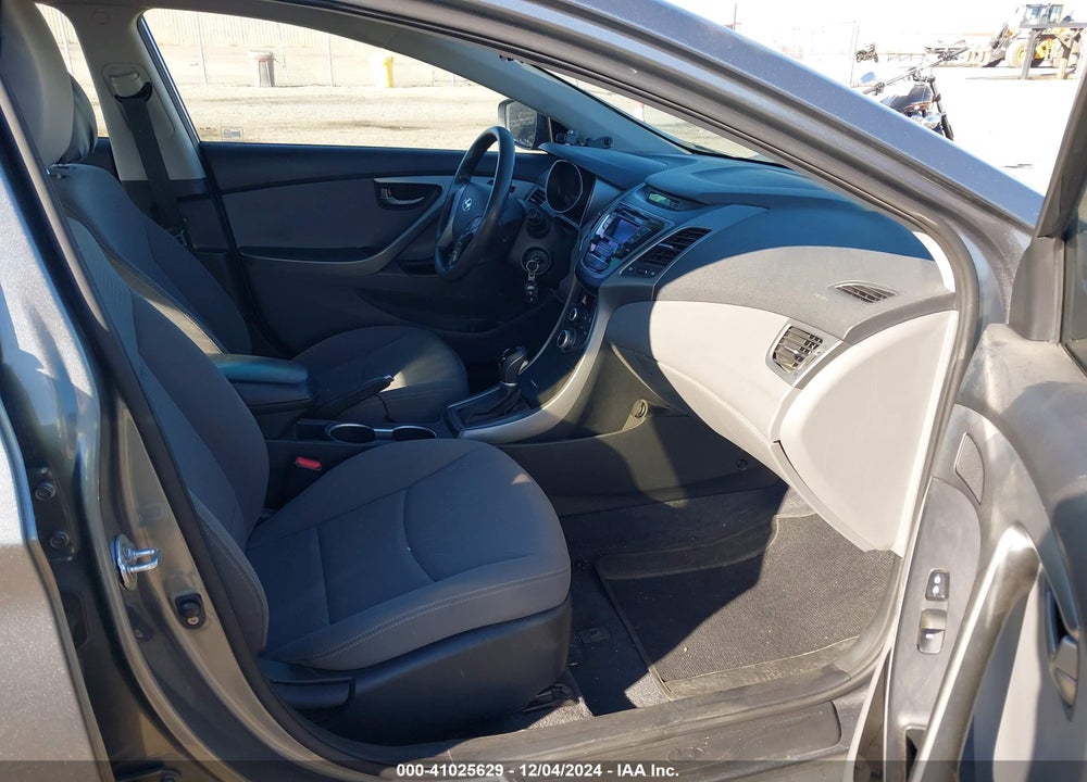 2016 HYUNDAI ELANTRA SE VIN: KMHDH4AE3GU622165