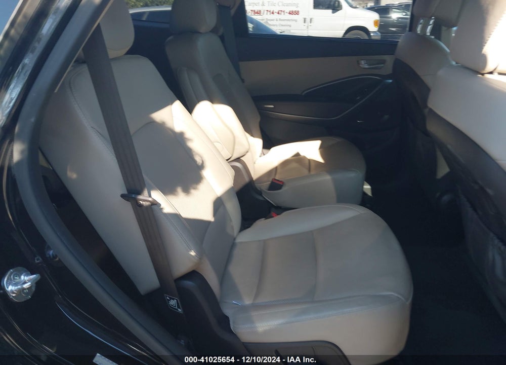 2016 HYUNDAI SANTA FE LIMITED VIN: KM8SR4HF4GU142378