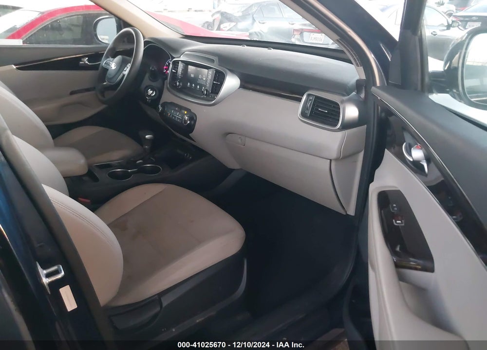 2019 KIA SORENTO 2.4L LX VIN: 5XYPGDA3XKG545291