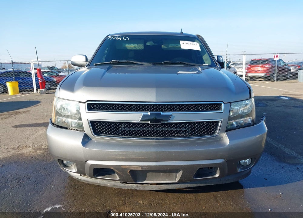 2008 CHEVROLET TAHOE LT VIN: 1GNFC13008R123220