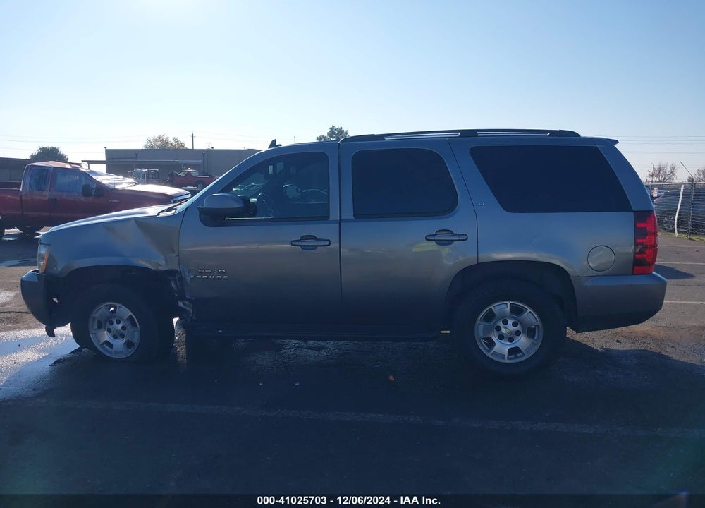 2008 CHEVROLET TAHOE LT VIN: 1GNFC13008R123220