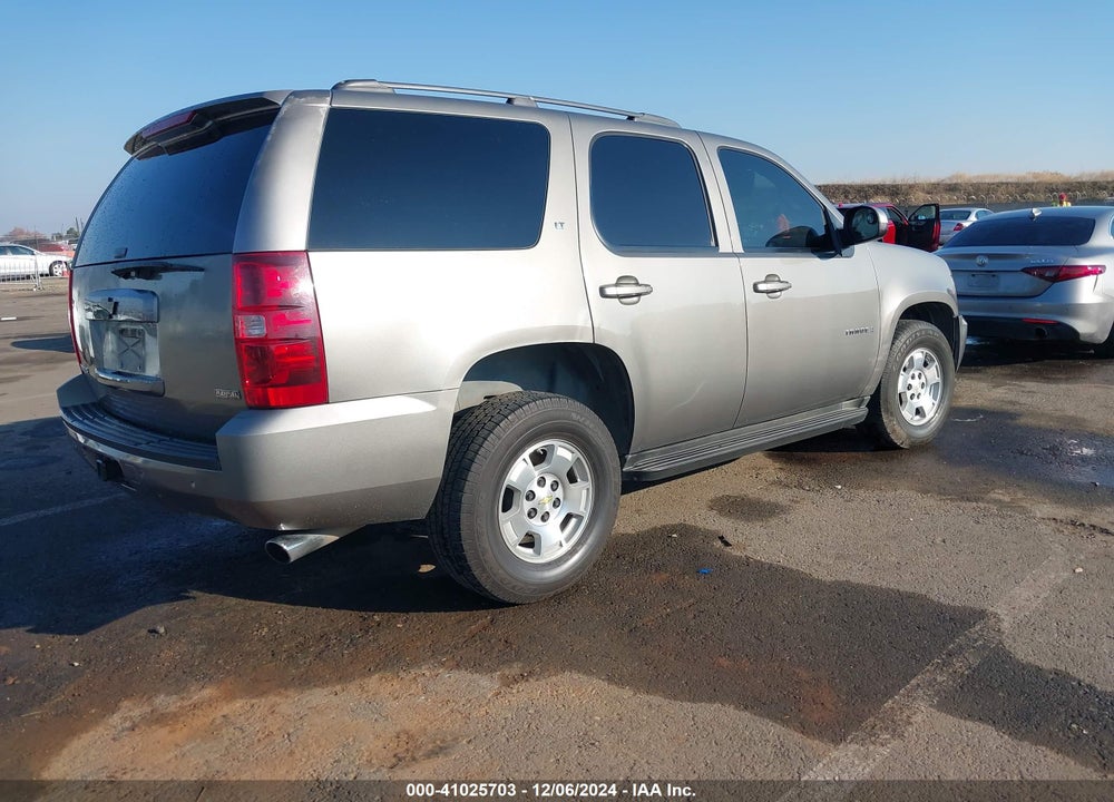 2008 CHEVROLET TAHOE LT VIN: 1GNFC13008R123220