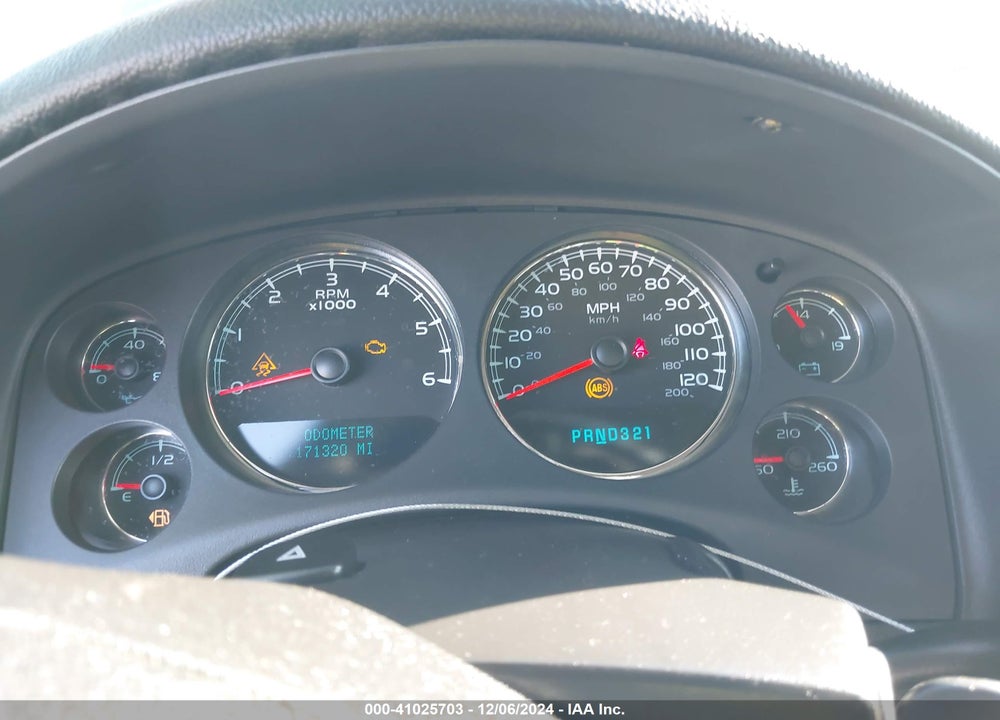 2008 CHEVROLET TAHOE LT VIN: 1GNFC13008R123220