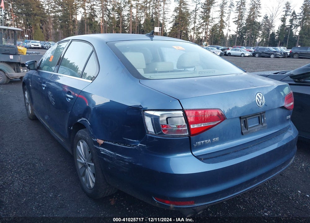 2015 VOLKSWAGEN JETTA 1.8T SE VIN: 3VWD17AJ1FM295627