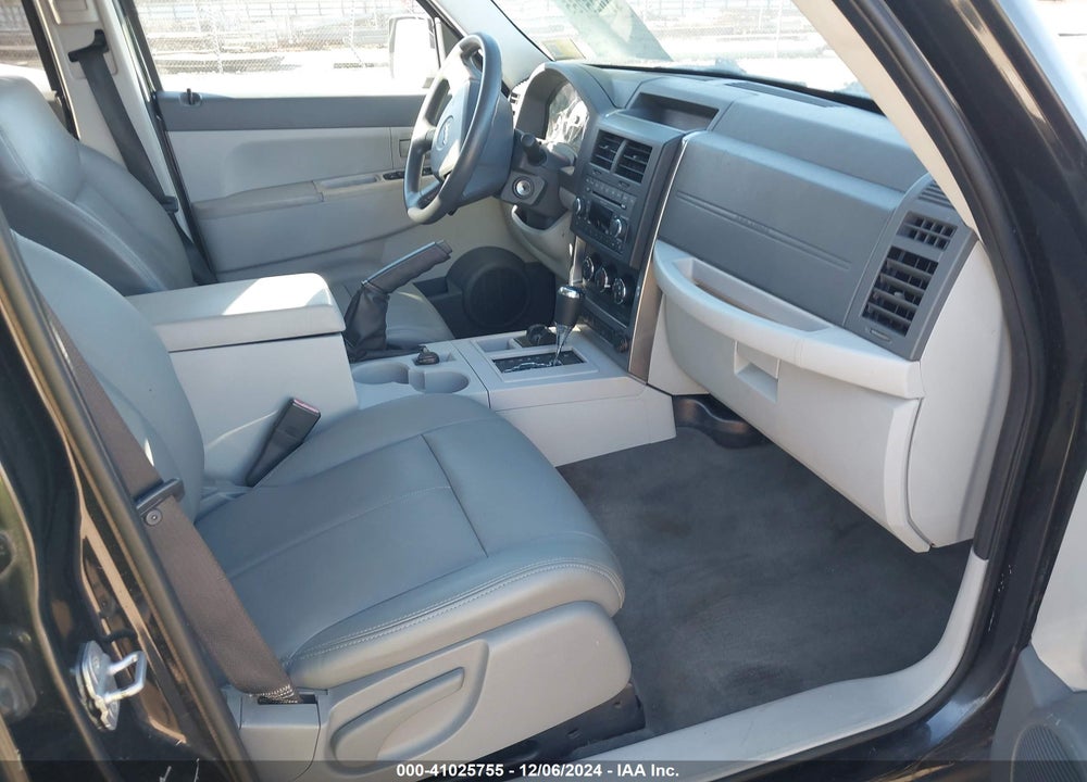 2008 JEEP LIBERTY SPORT VIN: 1J8GN28K38W163339