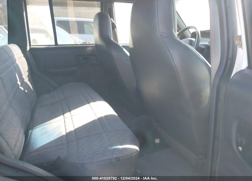 1999 JEEP CHEROKEE CLASSIC/SPORT VIN: 1J4FT68S5XL596249