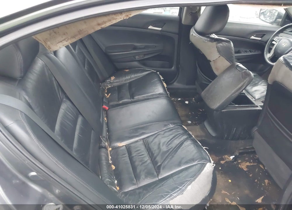2012 HONDA ACCORD 2.4 SE VIN: 1HGCP2F67CA142023