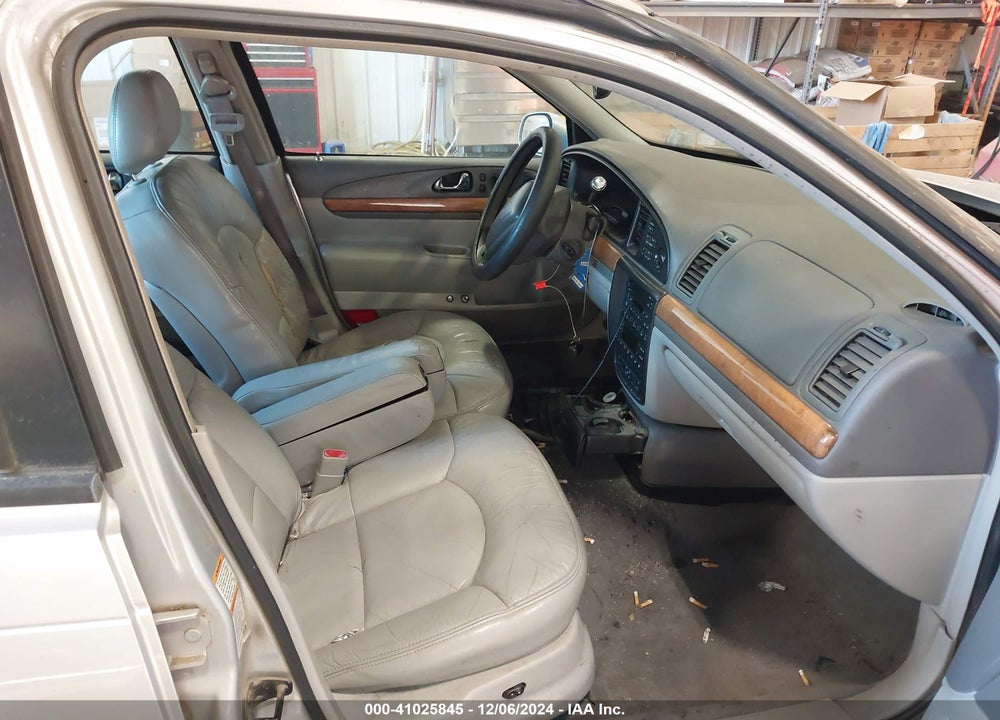 2001 LINCOLN CONTINENTAL VIN: 1LNHM97V41Y720641
