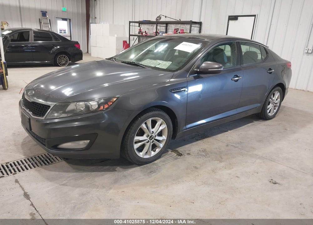 2011 KIA OPTIMA VIN: KNAGN4A75B5128076