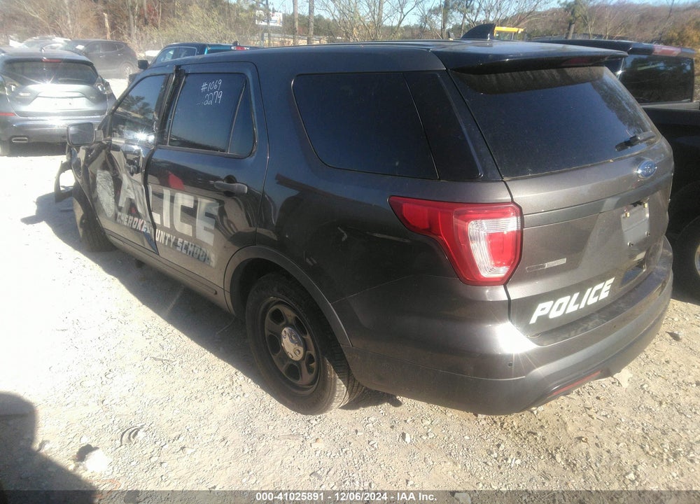 2016 FORD UTILITY POLICE INTERCEPTOR VIN: 1FM5K8AR8GGA72279