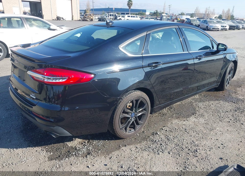 2019 FORD FUSION SE VIN: 3FA6P0HD9KR233008