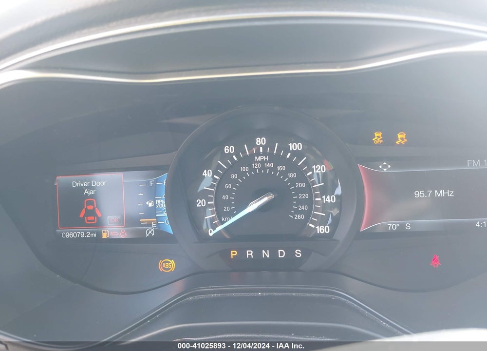 2019 FORD FUSION SE VIN: 3FA6P0HD9KR233008