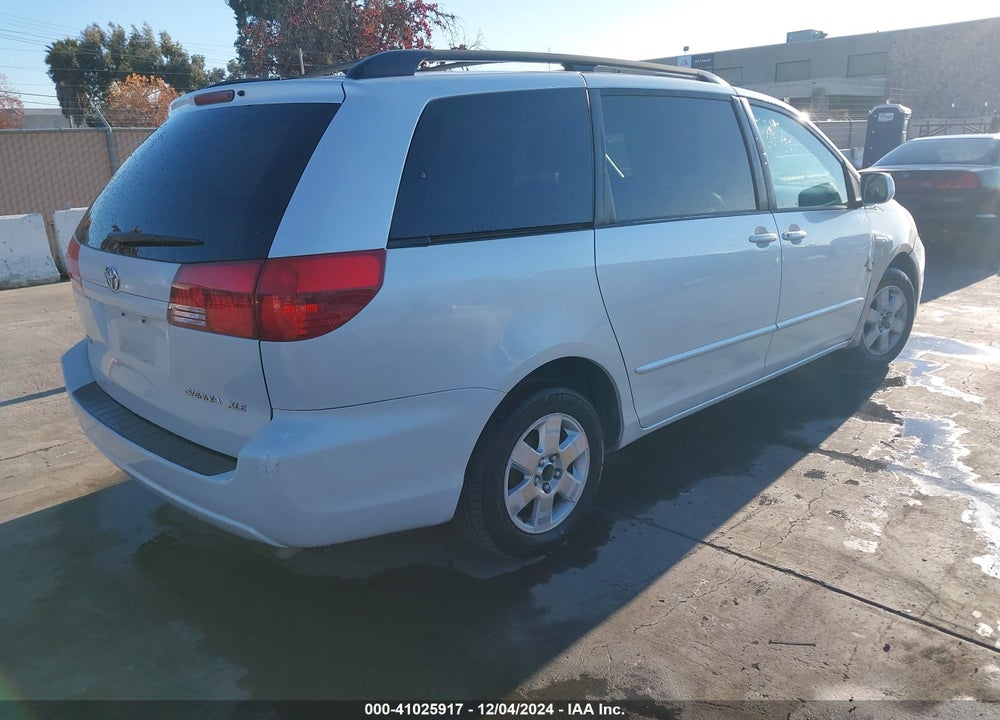 2004 TOYOTA SIENNA XLE VIN: 5TDZA22C54S059605