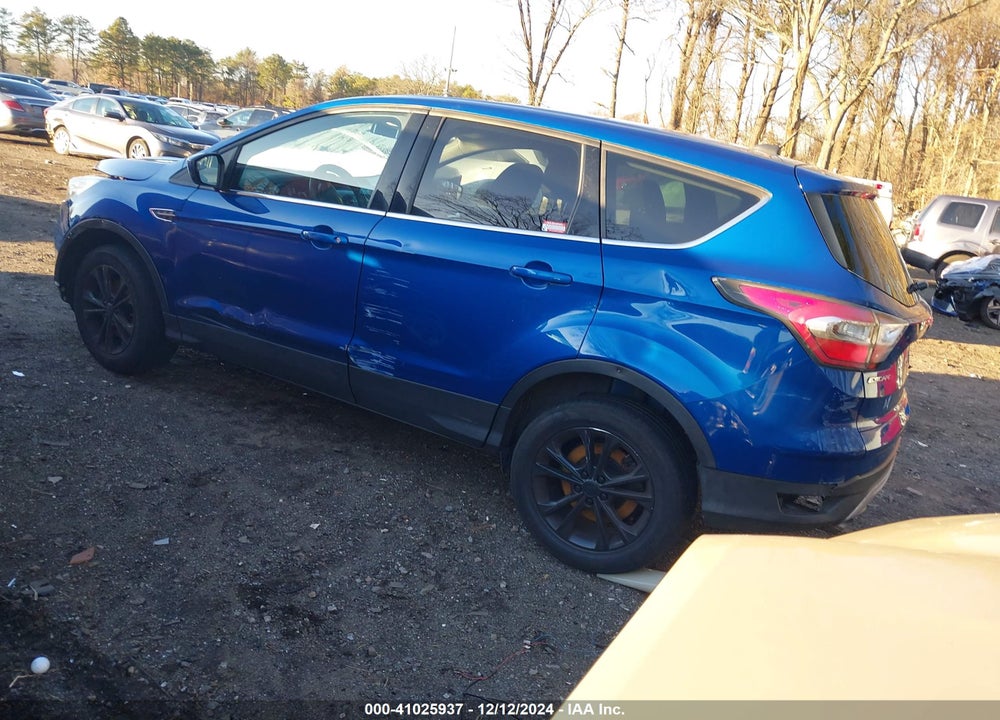 2017 FORD ESCAPE SE VIN: 1FMCU9GD5HUA86579