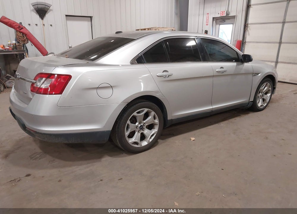 2010 FORD TAURUS SEL VIN: 1FAHP2EW5AG156119