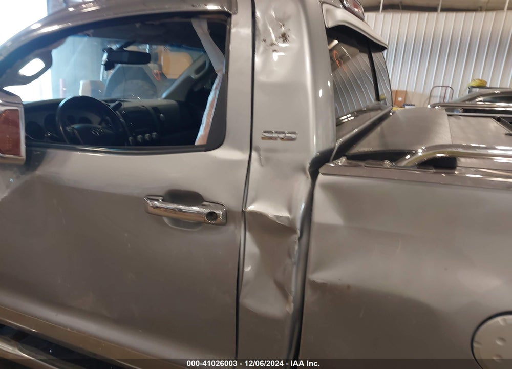 2007 TOYOTA TUNDRA VIN: 5TFKV52147X001988