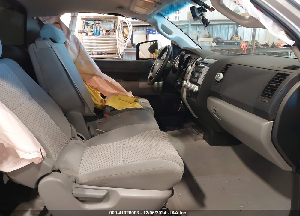 2007 TOYOTA TUNDRA VIN: 5TFKV52147X001988