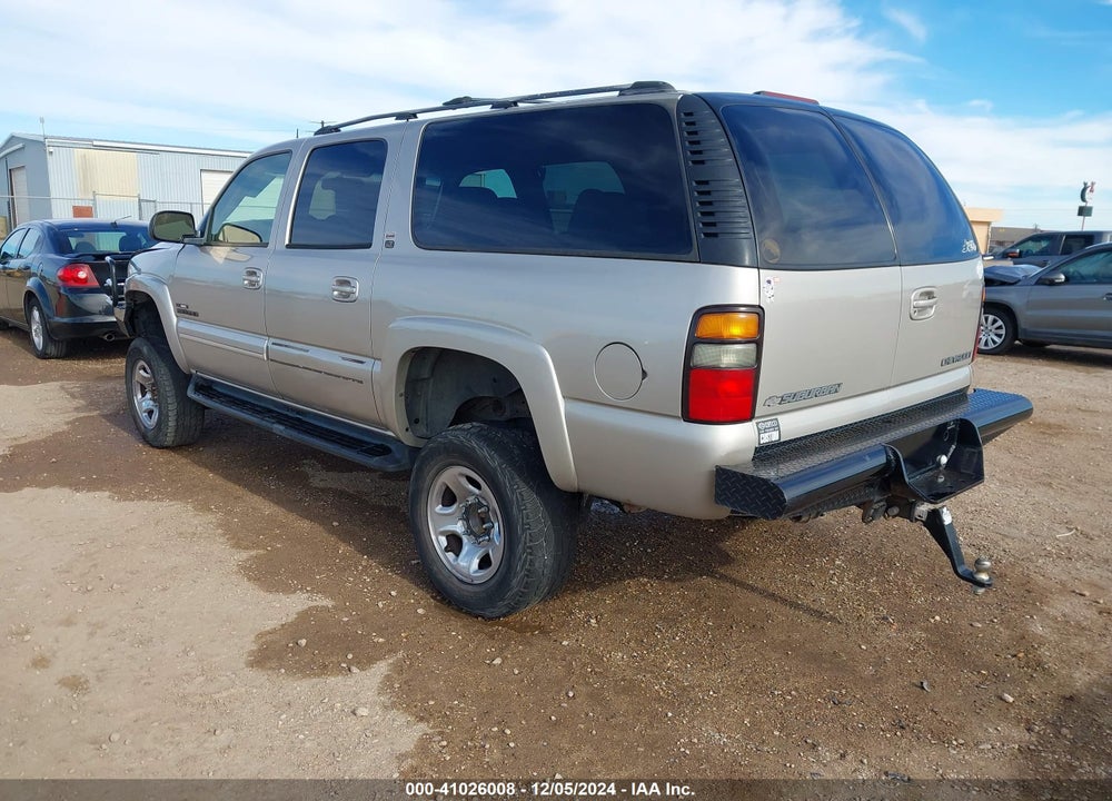2004 CHEVROLET SUBURBAN 2500 LT VIN: 1GNGK26U44R167372