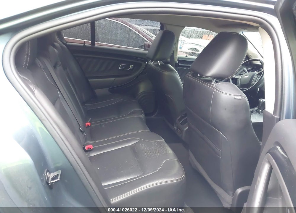 2010 FORD TAURUS LIMITED VIN: 1FAHP2FW3AG126311