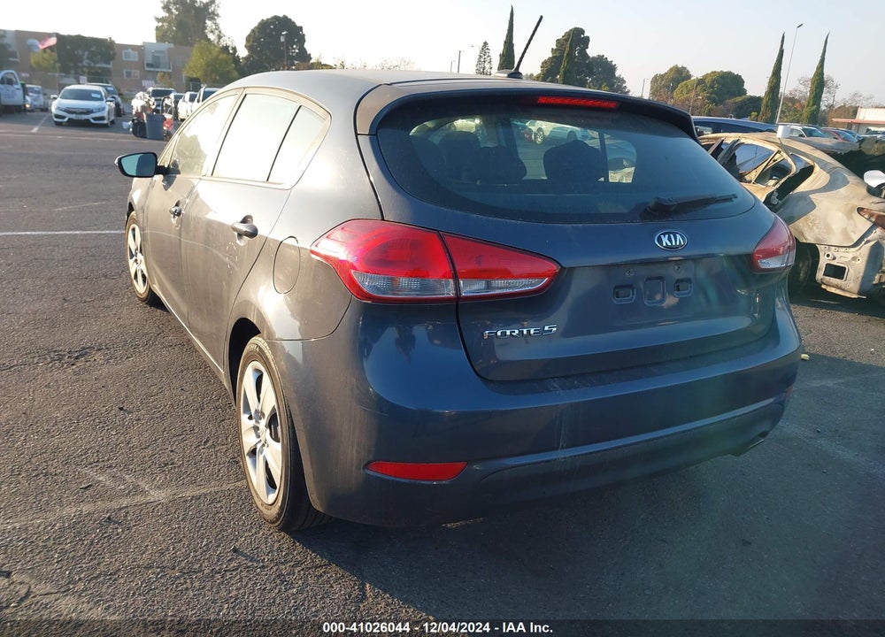2016 KIA FORTE LX VIN: KNAFK5A81G5593903