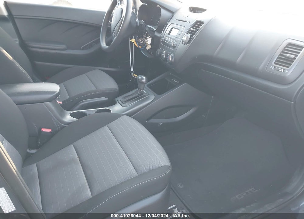 2016 KIA FORTE LX VIN: KNAFK5A81G5593903