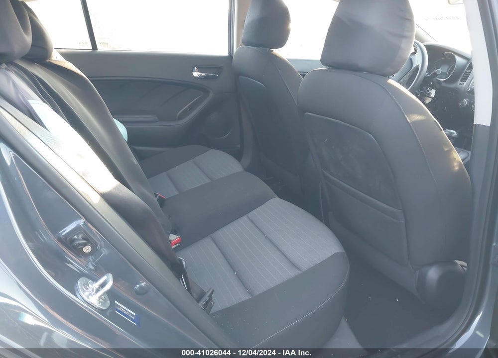 2016 KIA FORTE LX VIN: KNAFK5A81G5593903