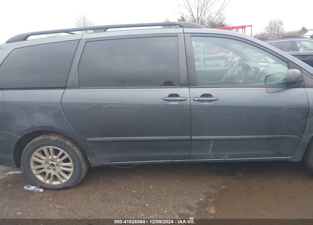 2010 TOYOTA SIENNA LE VIN: 5TDJK4CC9AS029085