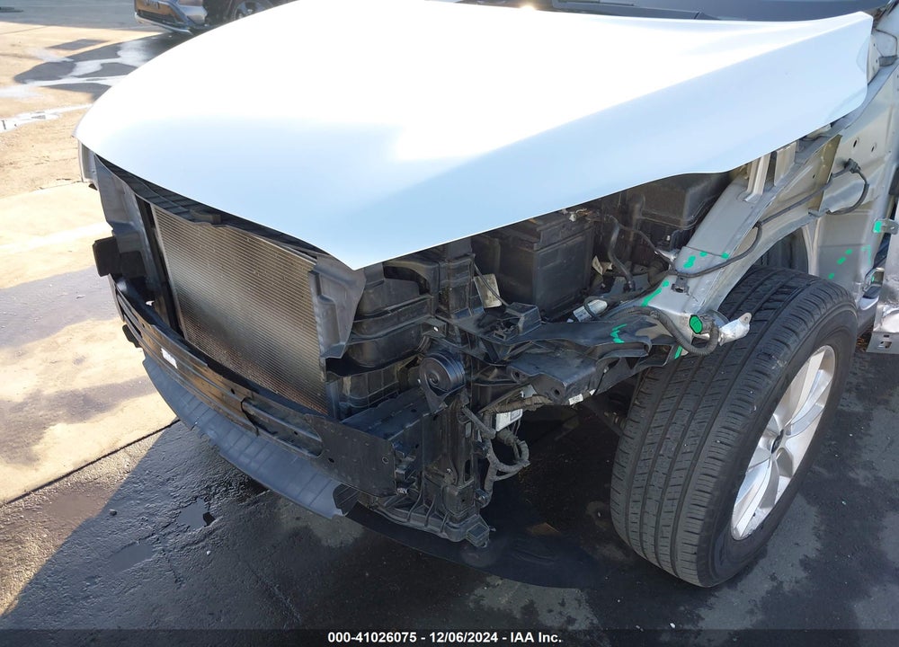 2019 KIA SORENTO 2.4L L VIN: 5XYPG4A39KG575379