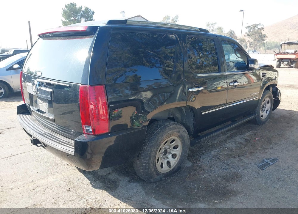 2007 CADILLAC ESCALADE STANDARD VIN: 1GYEC638X7R304602
