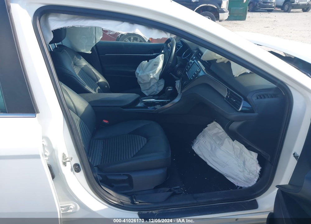 2019 TOYOTA CAMRY SE VIN: 4T1B11HK4KU807498