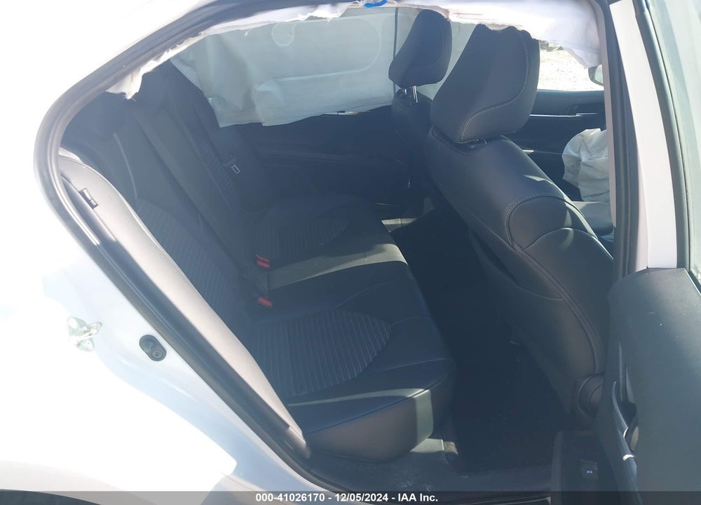 2019 TOYOTA CAMRY SE VIN: 4T1B11HK4KU807498