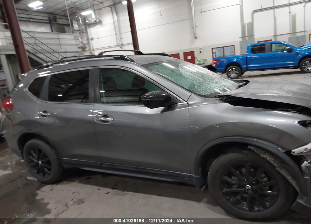 2018 NISSAN ROGUE SV VIN: 5N1AT2MV4JC722984