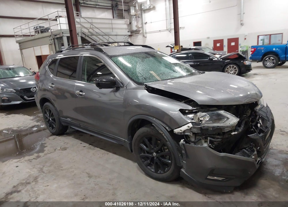 2018 NISSAN ROGUE SV VIN: 5N1AT2MV4JC722984