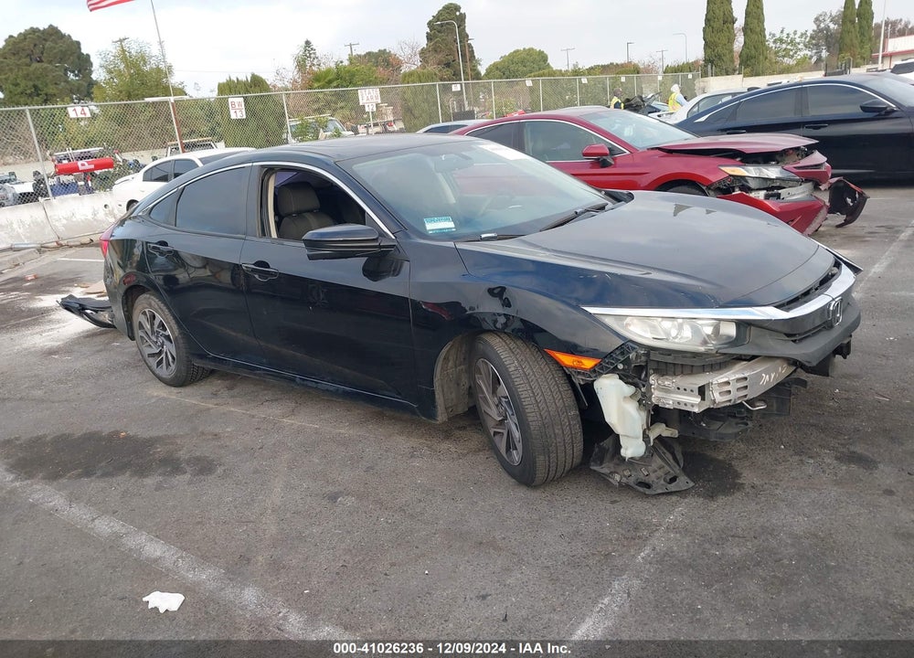 2018 HONDA CIVIC EX VIN: 2HGFC2F70JH577823