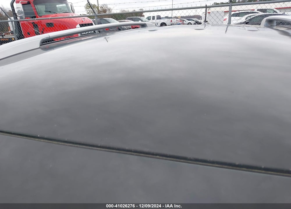 2014 KIA SORENTO LX VIN: 5XYKTCA62EG442090
